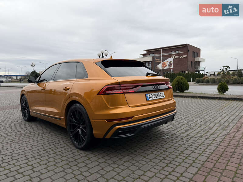 Позашляховик / Кросовер Audi Q8 2018 в Мукачевому