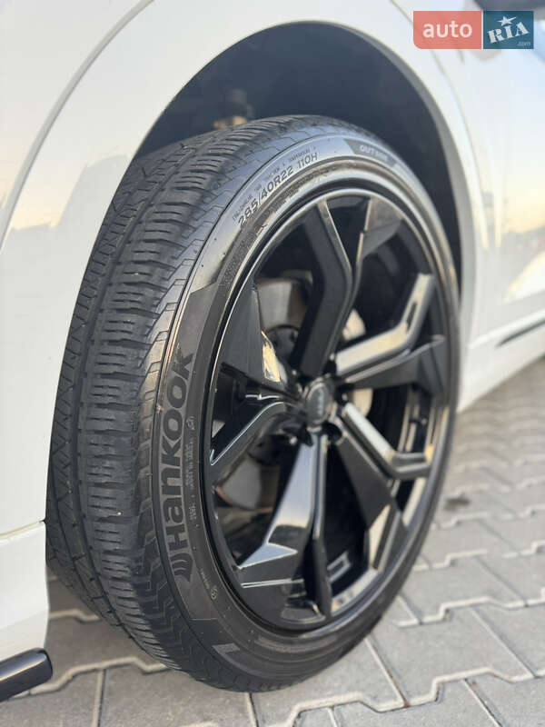 Позашляховик / Кросовер Audi Q8 2019 в Мукачевому фото 5 Позашляховик / Кросовер Audi Q8 2019 в Мукачевому