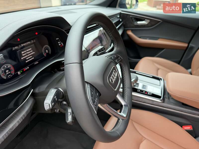 Внедорожник / Кроссовер Audi Q8 2025 в Львове