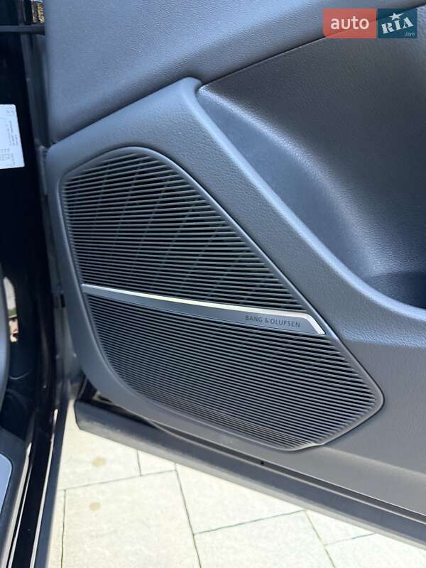 Внедорожник / Кроссовер Audi Q8 2025 в Львове