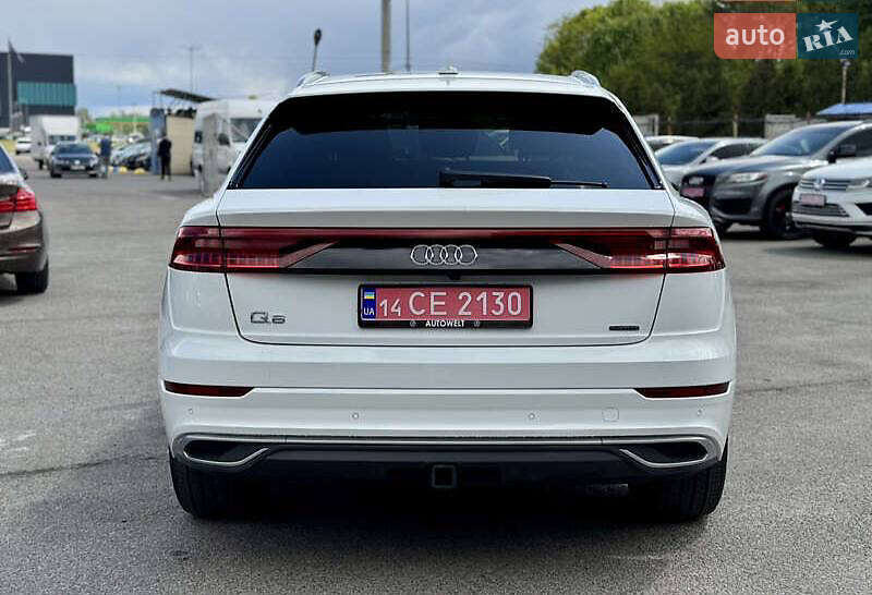 Внедорожник / Кроссовер Audi Q8 2018 в Авангарде
