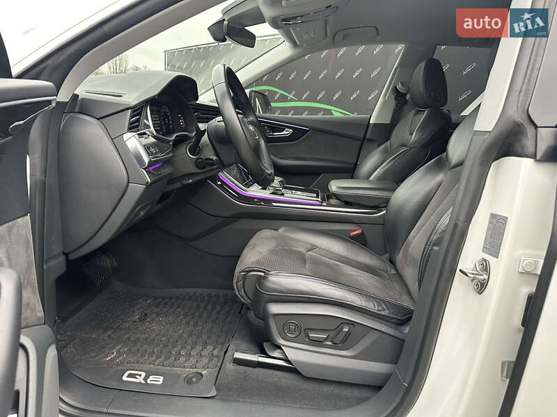 Внедорожник / Кроссовер Audi Q8 2019 в Киеве