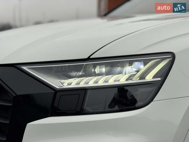 Внедорожник / Кроссовер Audi Q8 2018 в Киеве