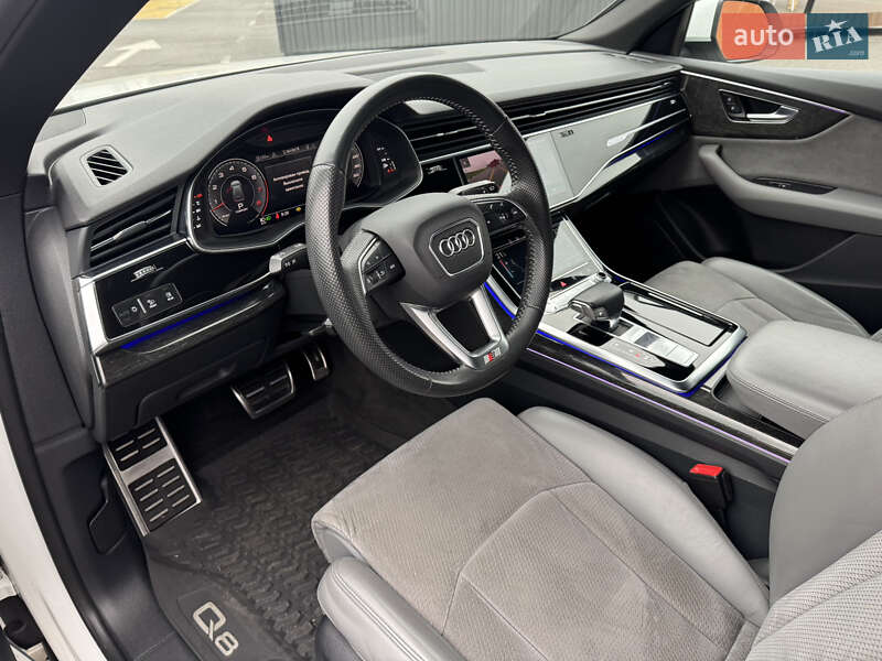 Внедорожник / Кроссовер Audi Q8 2018 в Киеве