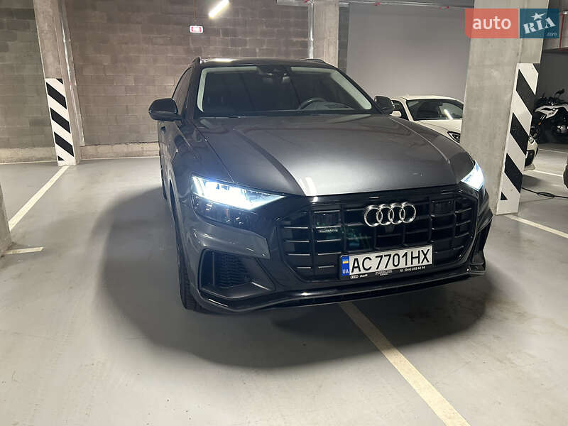 Внедорожник / Кроссовер Audi Q8 2019 в Киеве