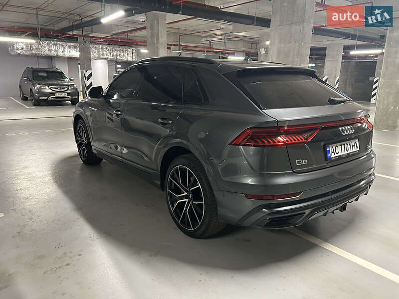 Внедорожник / Кроссовер Audi Q8 2019 в Киеве