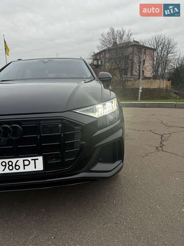 Внедорожник / Кроссовер Audi Q8 2022 в Киеве