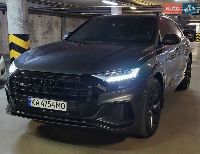 Audi Q8 2023