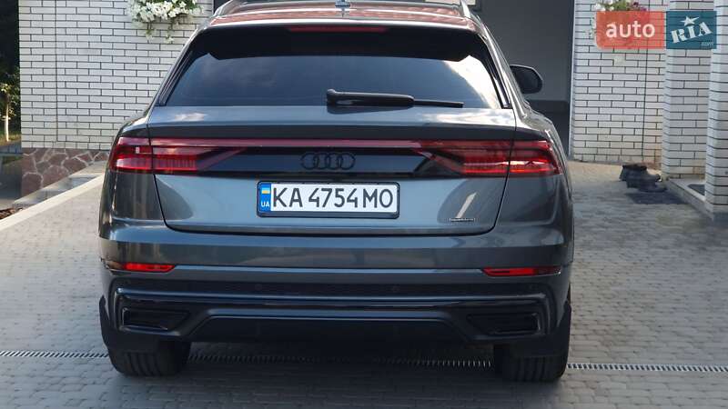 Внедорожник / Кроссовер Audi Q8 2023 в Киеве