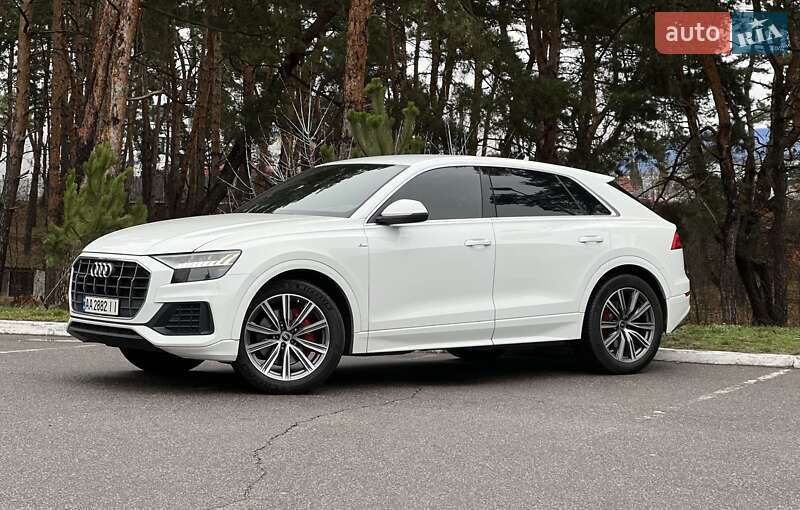 Внедорожник / Кроссовер Audi Q8 2020 в Киеве