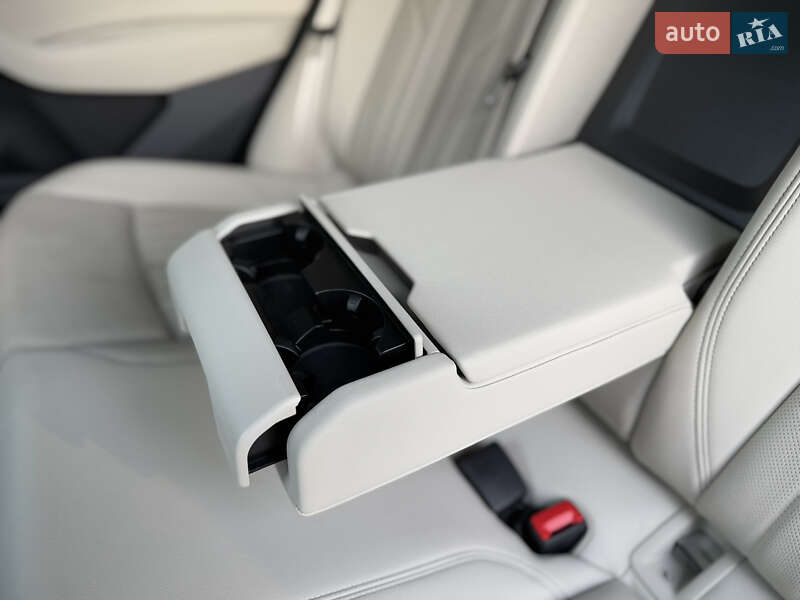 Внедорожник / Кроссовер Audi Q8 2023 в Киеве