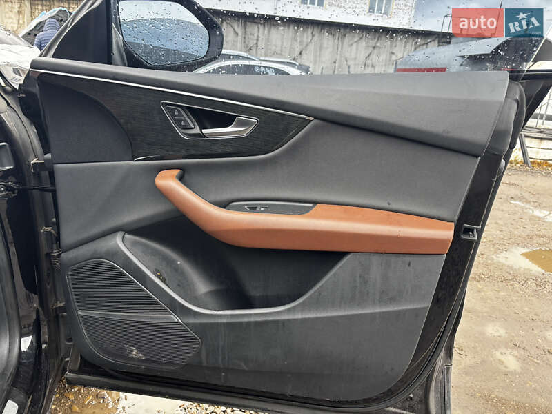 Внедорожник / Кроссовер Audi Q8 2019 в Стрые