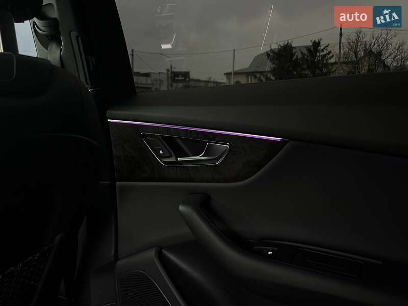 Внедорожник / Кроссовер Audi Q8 2018 в Ивано-Франковске