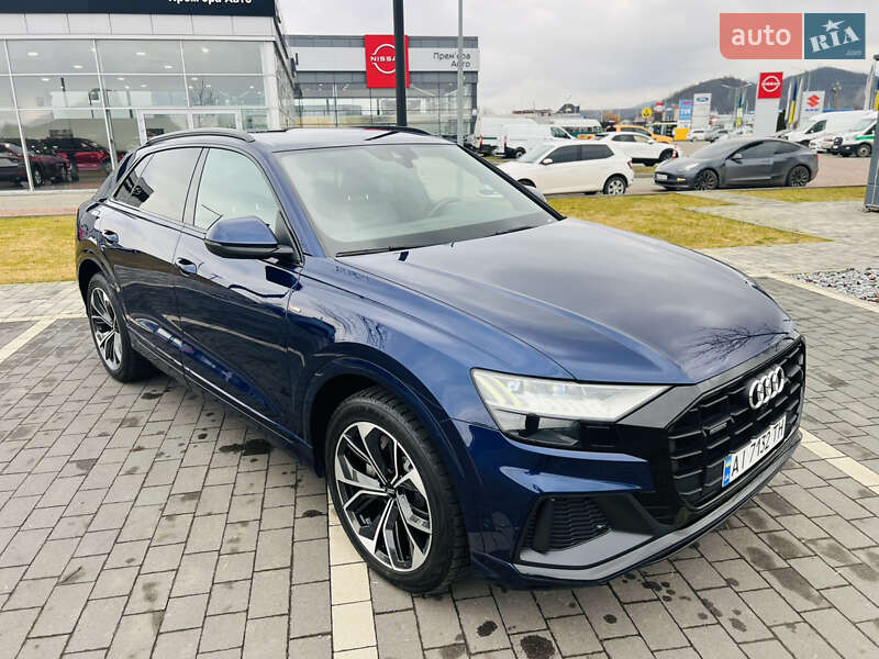 Внедорожник / Кроссовер Audi Q8 2020 в Мукачево