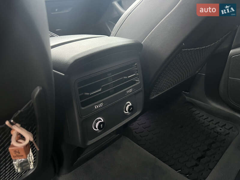 Внедорожник / Кроссовер Audi Q8 2020 в Мукачево