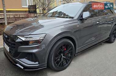 Внедорожник / Кроссовер Audi Q8 2019 в Киеве