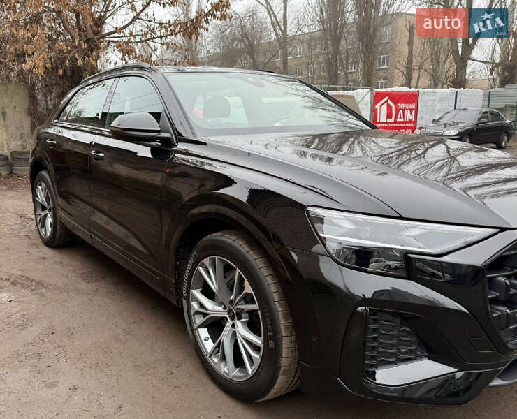 Внедорожник / Кроссовер Audi Q8 2025 в Кривом Роге