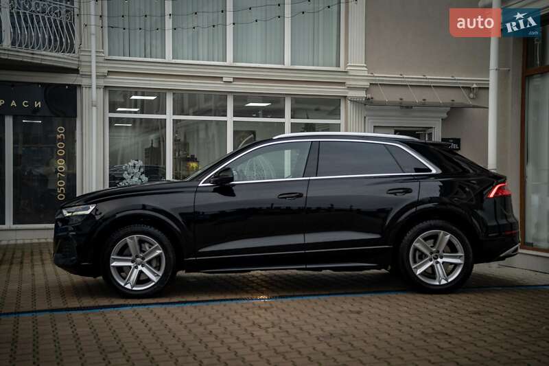 Позашляховик / Кросовер Audi Q8 2021 в Чернівцях фото 4 Позашляховик / Кросовер Audi Q8 2021 в Чернівцях
