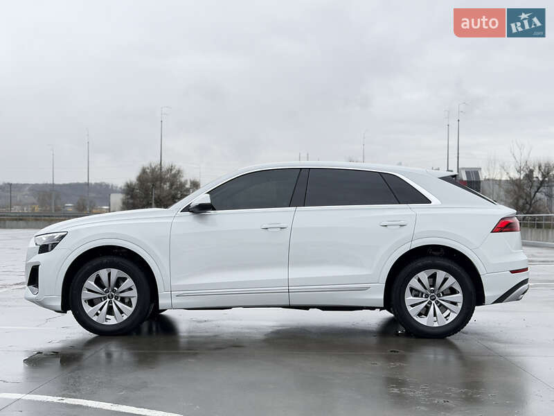Внедорожник / Кроссовер Audi Q8 2025 в Киеве