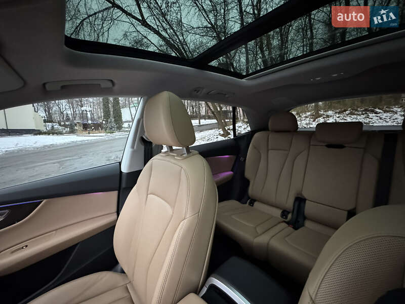 Внедорожник / Кроссовер Audi Q8 2021 в Киеве