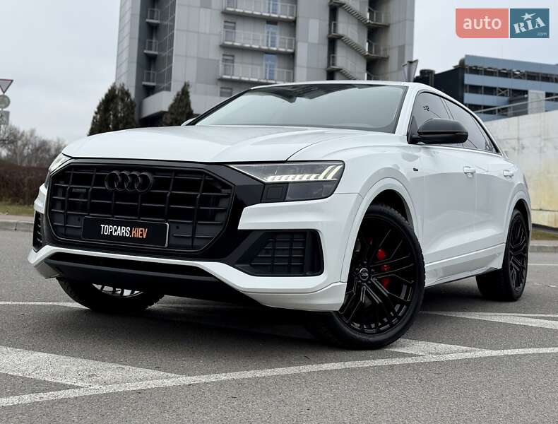 Позашляховик / Кросовер Audi Q8 2023 в Києві