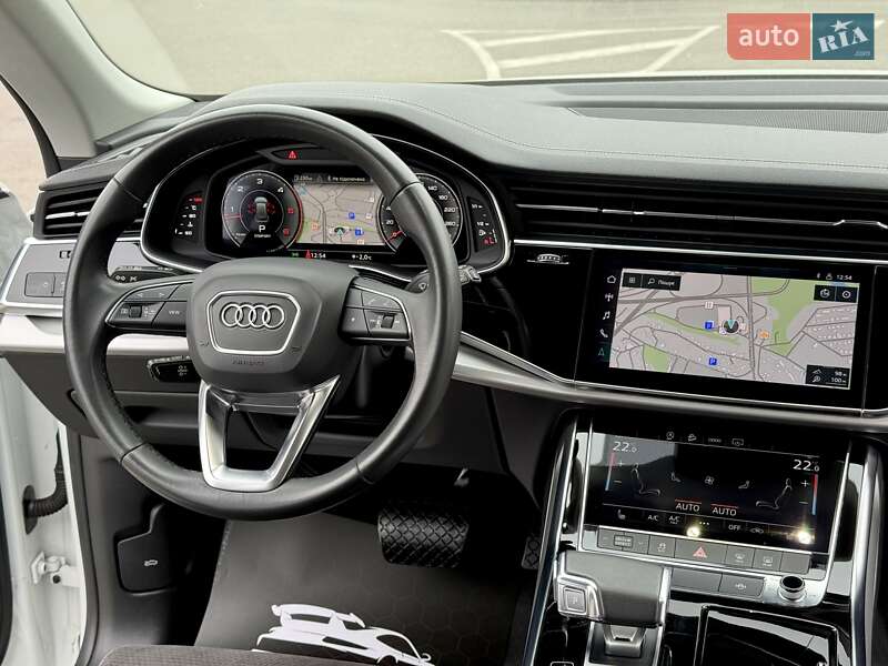 Позашляховик / Кросовер Audi Q8 2023 в Києві