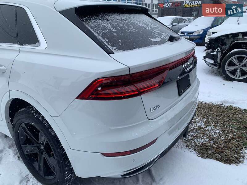 Внедорожник / Кроссовер Audi Q8 2019 в Стрые
