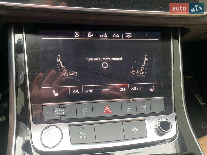 Внедорожник / Кроссовер Audi Q8 2019 в Стрые