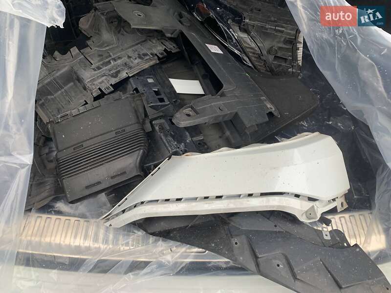 Внедорожник / Кроссовер Audi Q8 2019 в Стрые