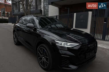 Внедорожник / Кроссовер Audi Q8 2024 в Одессе