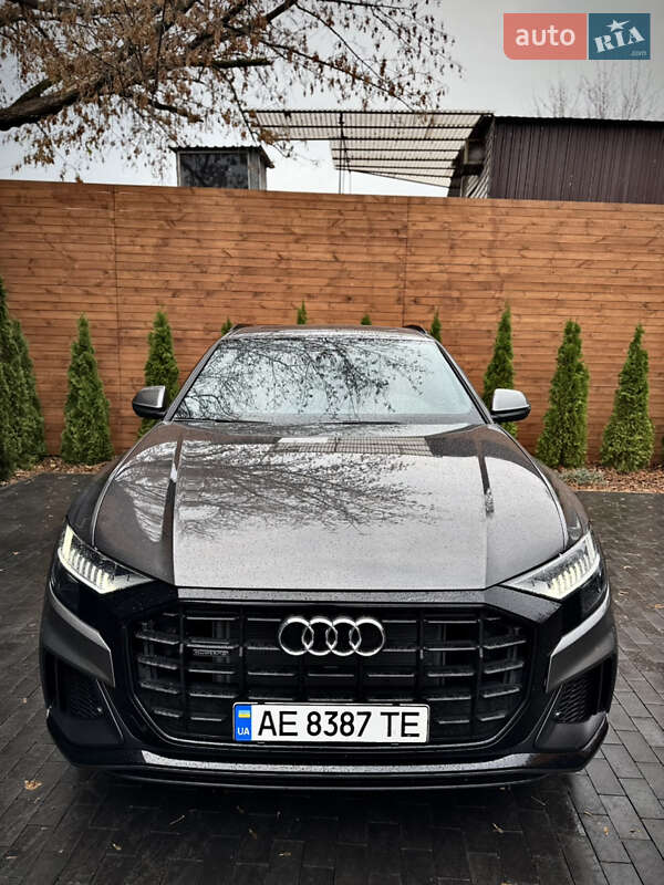 Внедорожник / Кроссовер Audi Q8 2018 в Киеве