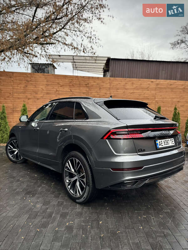 Внедорожник / Кроссовер Audi Q8 2018 в Киеве