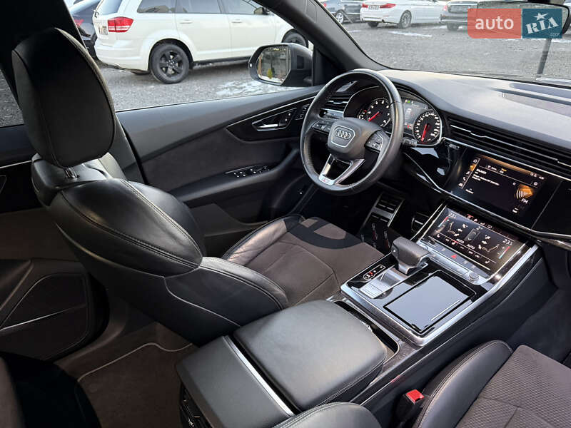 Позашляховик / Кросовер Audi Q8 2019 в Ужгороді фото 40 Позашляховик / Кросовер Audi Q8 2019 в Ужгороді