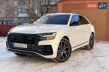 Внедорожник / Кроссовер Audi Q8 2019 в Ромнах