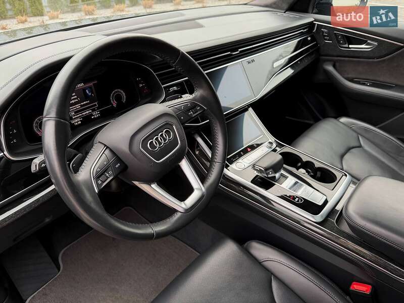 Внедорожник / Кроссовер Audi Q8 2019 в Луцке