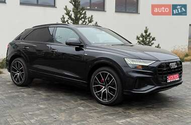 Позашляховик / Кросовер Audi Q8 2019 в Луцьку
