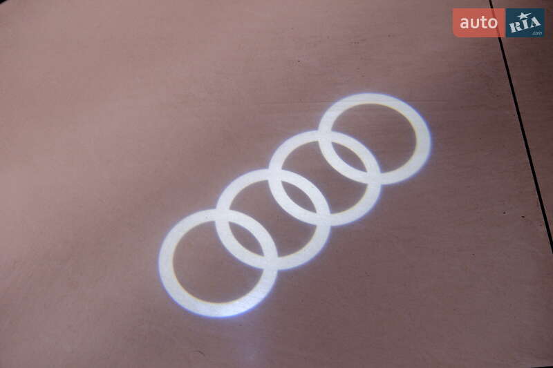 Позашляховик / Кросовер Audi Q8 2019 в Одесі фото 17 Позашляховик / Кросовер Audi Q8 2019 в Одесі