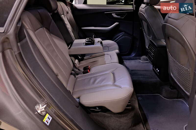Позашляховик / Кросовер Audi Q8 2019 в Одесі фото 43 Позашляховик / Кросовер Audi Q8 2019 в Одесі