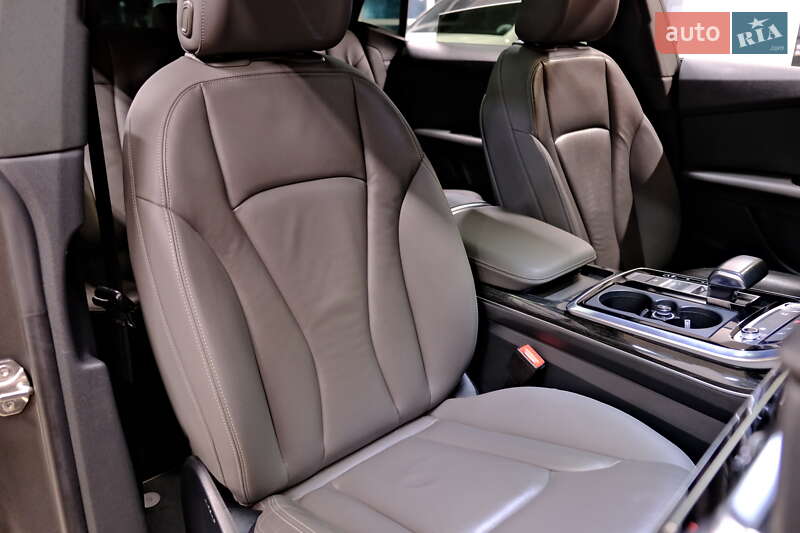 Позашляховик / Кросовер Audi Q8 2019 в Одесі фото 49 Позашляховик / Кросовер Audi Q8 2019 в Одесі