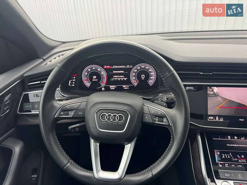 Внедорожник / Кроссовер Audi Q8 2020 в Киеве