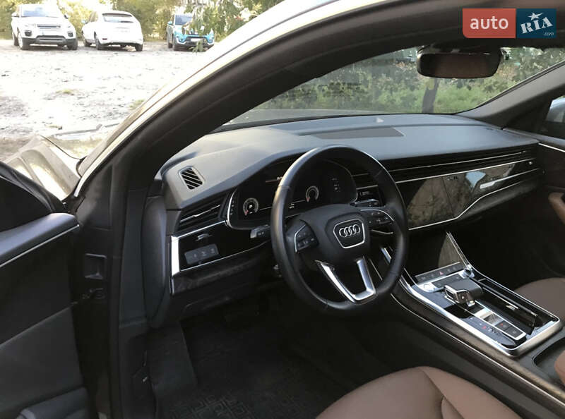 Позашляховик / Кросовер Audi Q8 2020 в Києві фото 15 Позашляховик / Кросовер Audi Q8 2020 в Києві