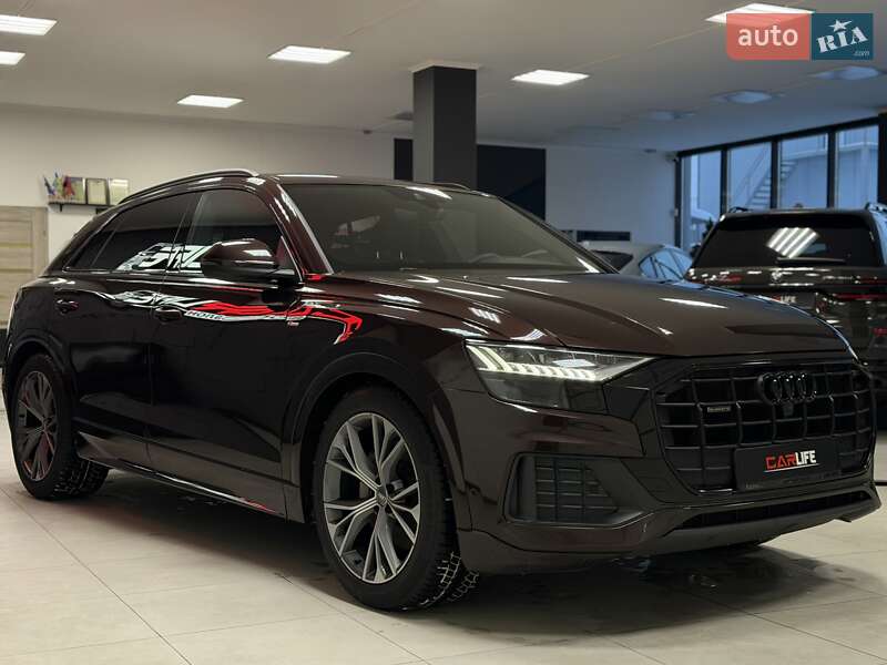 Внедорожник / Кроссовер Audi Q8 2019 в Тернополе