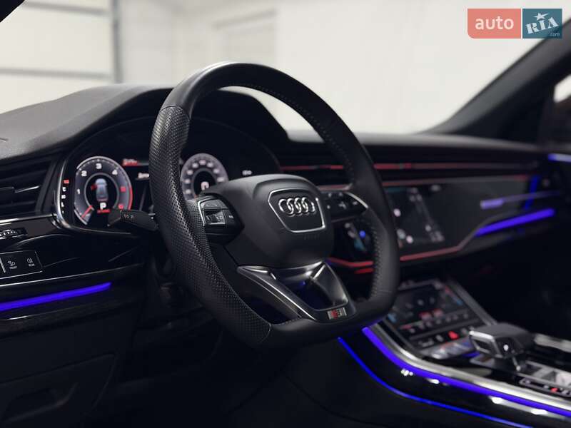 Внедорожник / Кроссовер Audi Q8 2019 в Тернополе