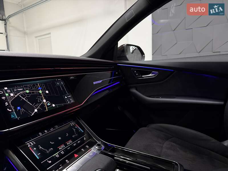 Внедорожник / Кроссовер Audi Q8 2019 в Тернополе