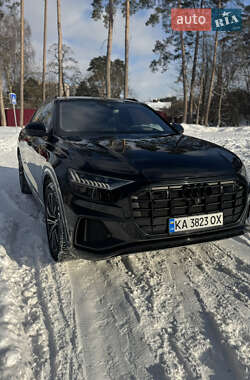 Позашляховик / Кросовер Audi Q8 2018 в Житомирі