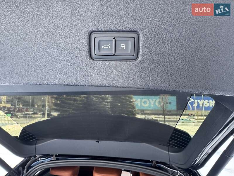 Внедорожник / Кроссовер Audi Q8 2025 в Киеве