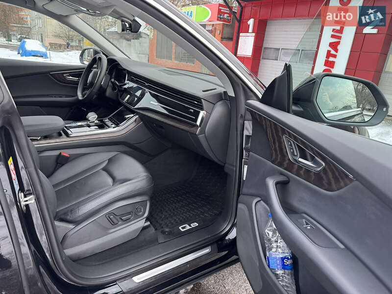 Внедорожник / Кроссовер Audi Q8 2020 в Харькове