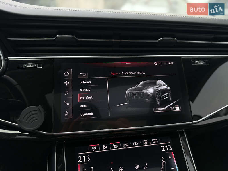 Позашляховик / Кросовер Audi Q8 2018 в Львові