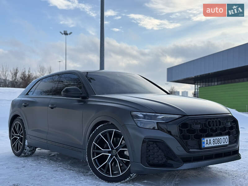 Внедорожник / Кроссовер Audi Q8 2024 в Киеве