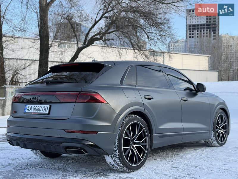 Внедорожник / Кроссовер Audi Q8 2024 в Киеве